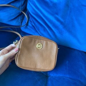 Micheal Kors Crossbody